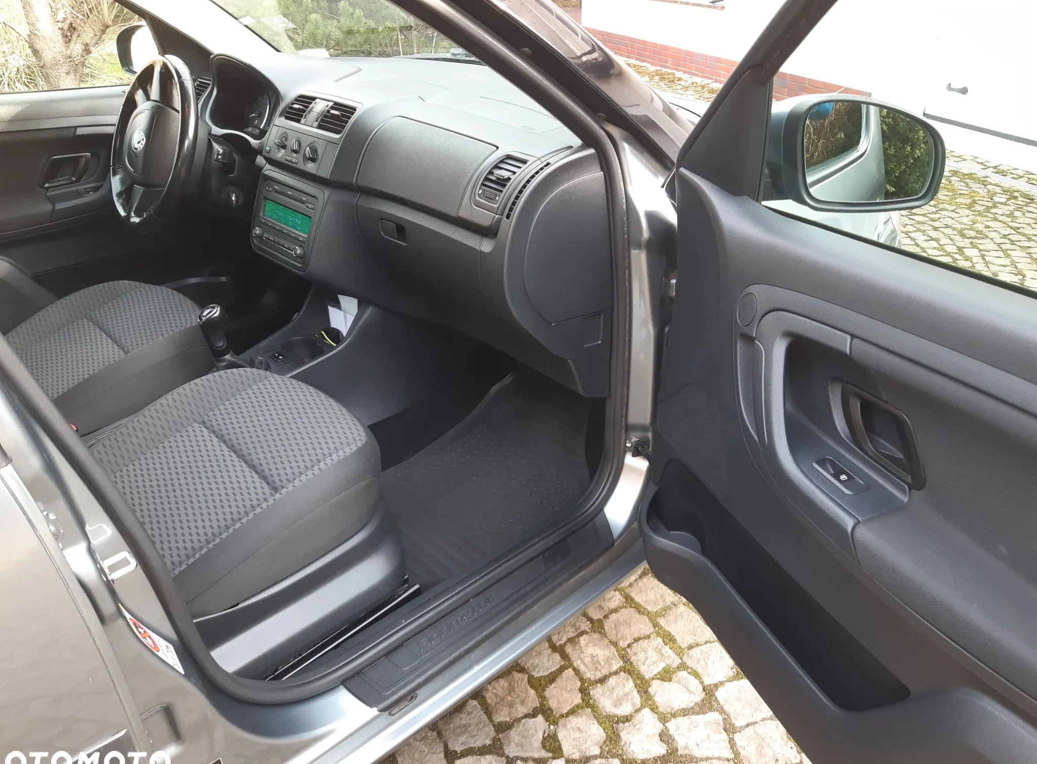 Skoda Roomster cena 17800 przebieg: 199000, rok produkcji 2011 z Paczków małe 497